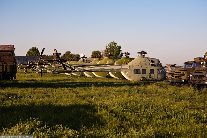Illustration for article titled The World's Most Bizarre Aircraft Graveyards